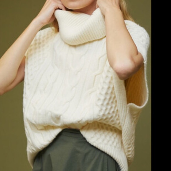 ANTHROPOLOGIE NWT Callahan Cable-Knit Turtleneck Poncho Sweater Size M. - Picture 2 of 9
